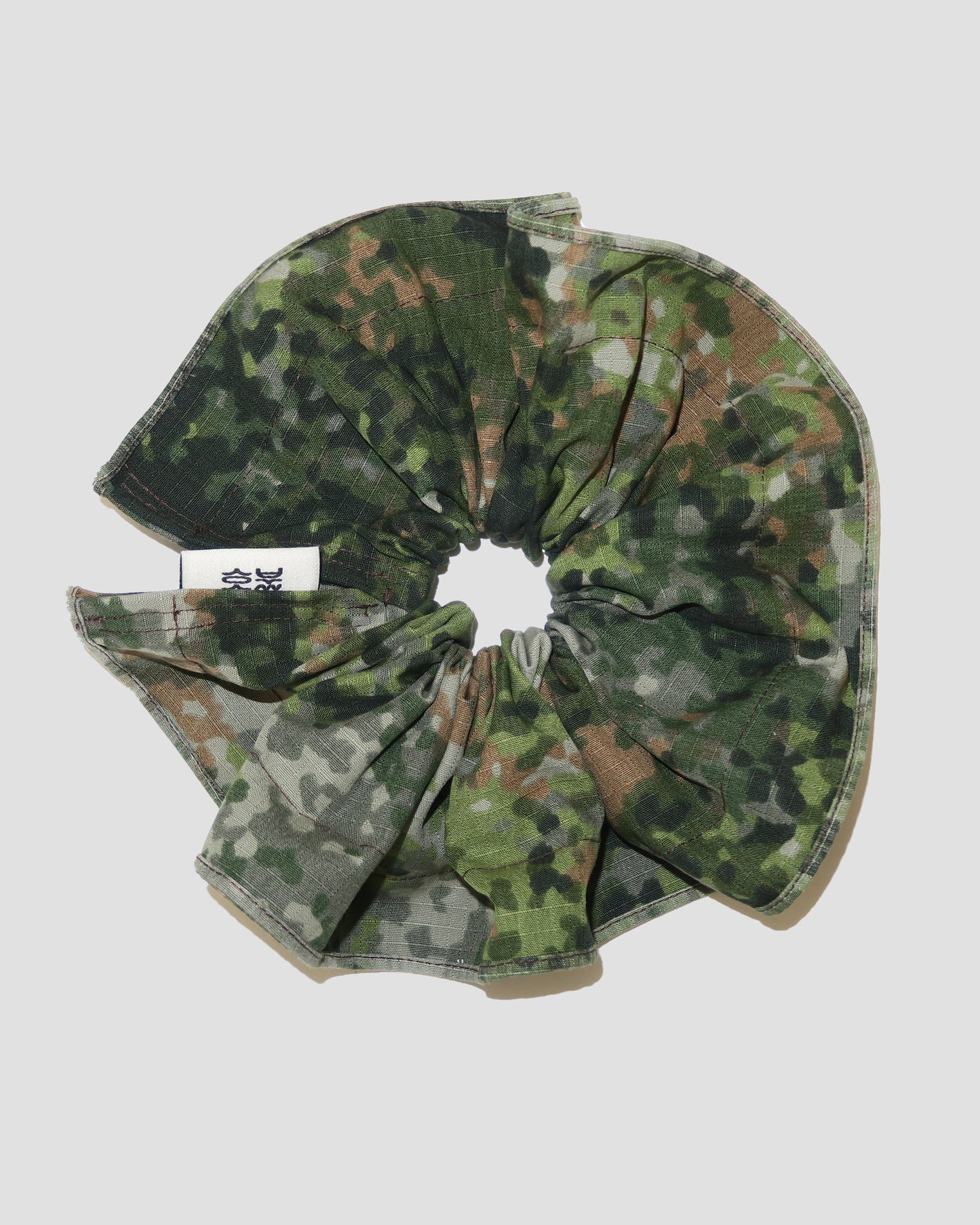 Alocasia Camo 02 _ 2 Sizes