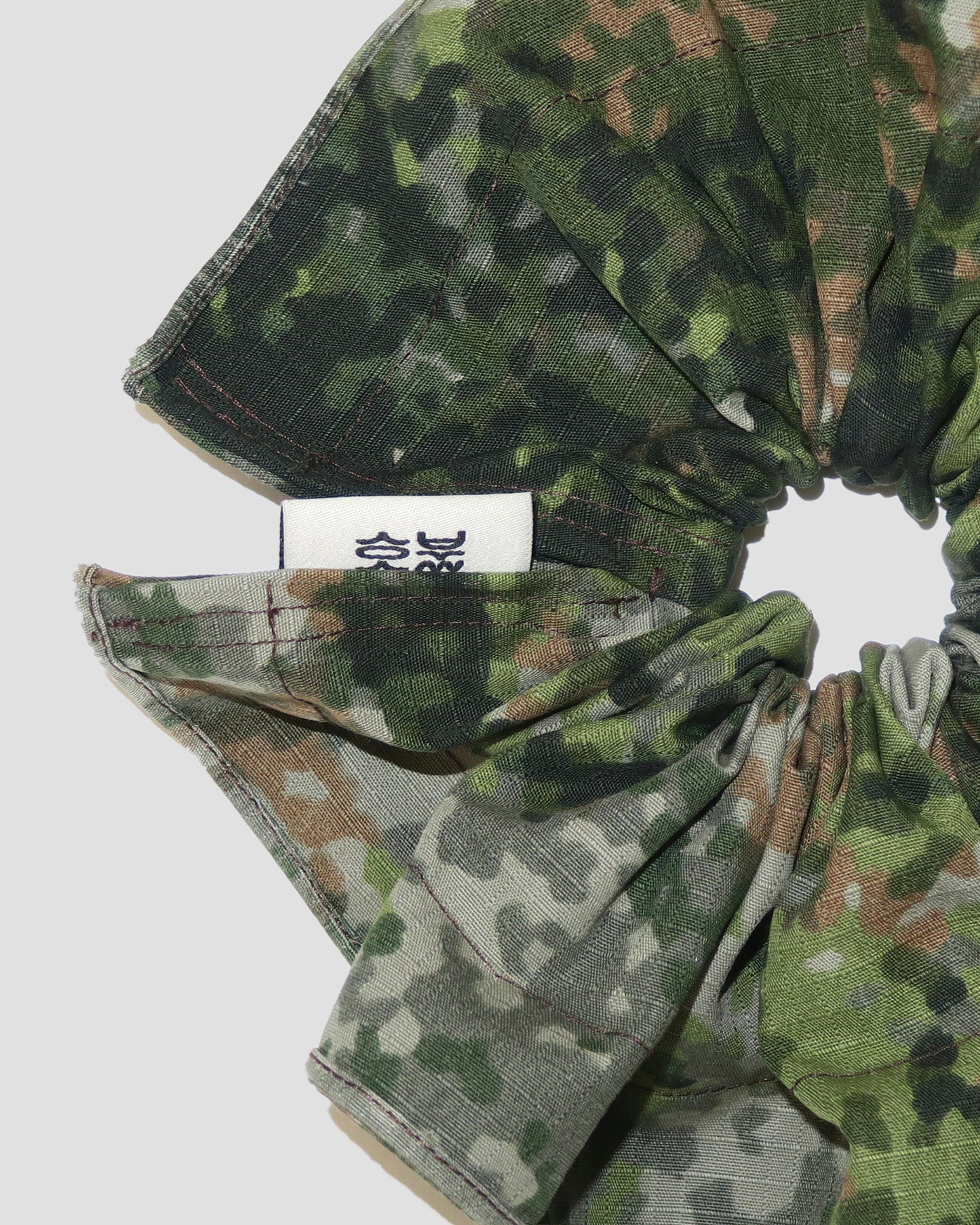 Alocasia Camo 02 _ 2 Sizes