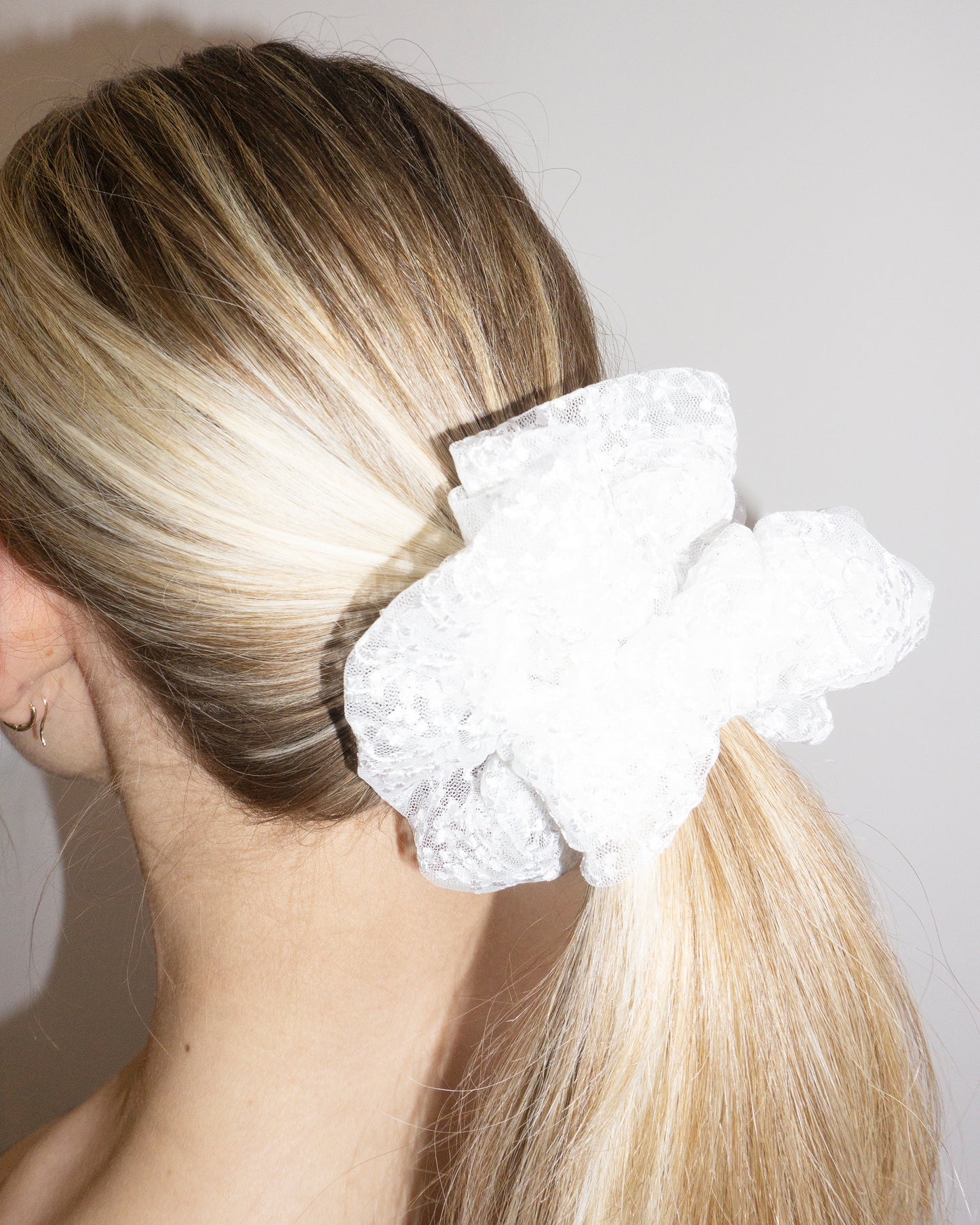 Acco Lace