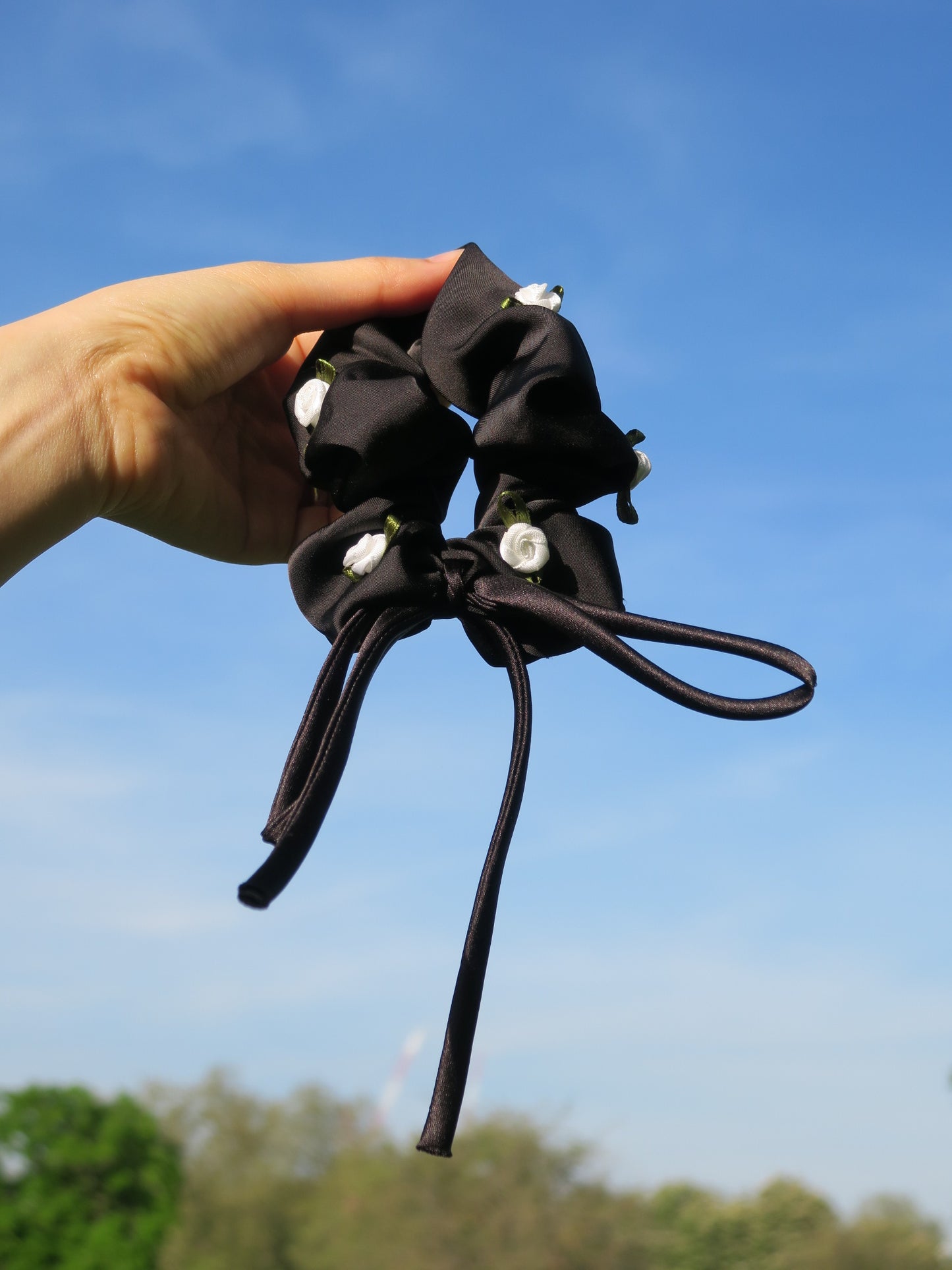 Roses Bow Scrunchies