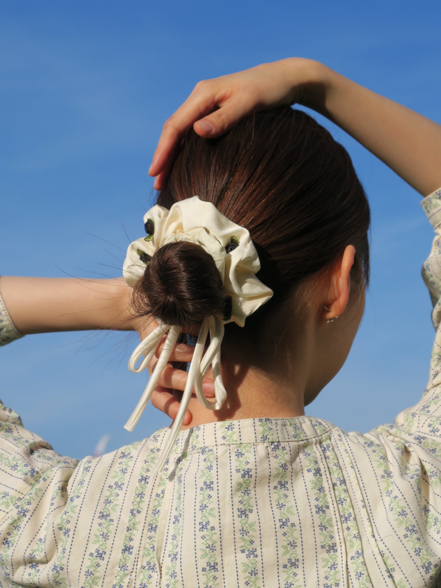 Roses Bow Scrunchies